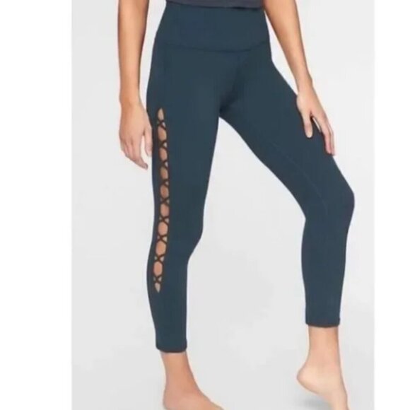 Athleta Pants - Athleta Drama Shiva 7/8 Tight Size XS